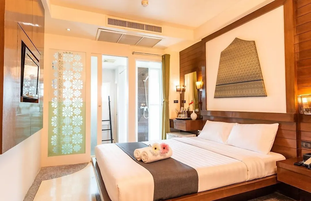 D&D Inn Khaosan-1